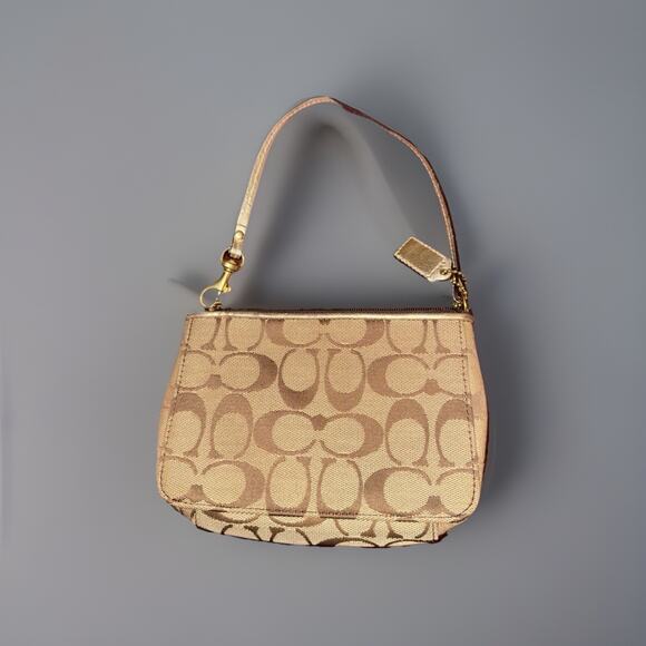 Coach Brown and Tan Signature C Monogram Wristlet with Flower Matching Tag Y2K - Picture 3 of 8